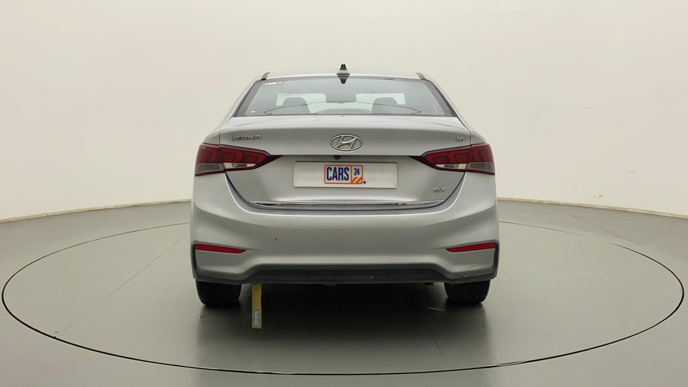 2018 Hyundai Verna 1.6 VTVT SX O, CNG, Manual, 90,120 km, Back/Rear
