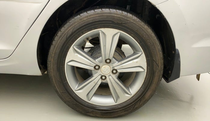 2018 Hyundai Verna 1.6 VTVT SX O, CNG, Manual, 90,120 km, Left Rear Wheel