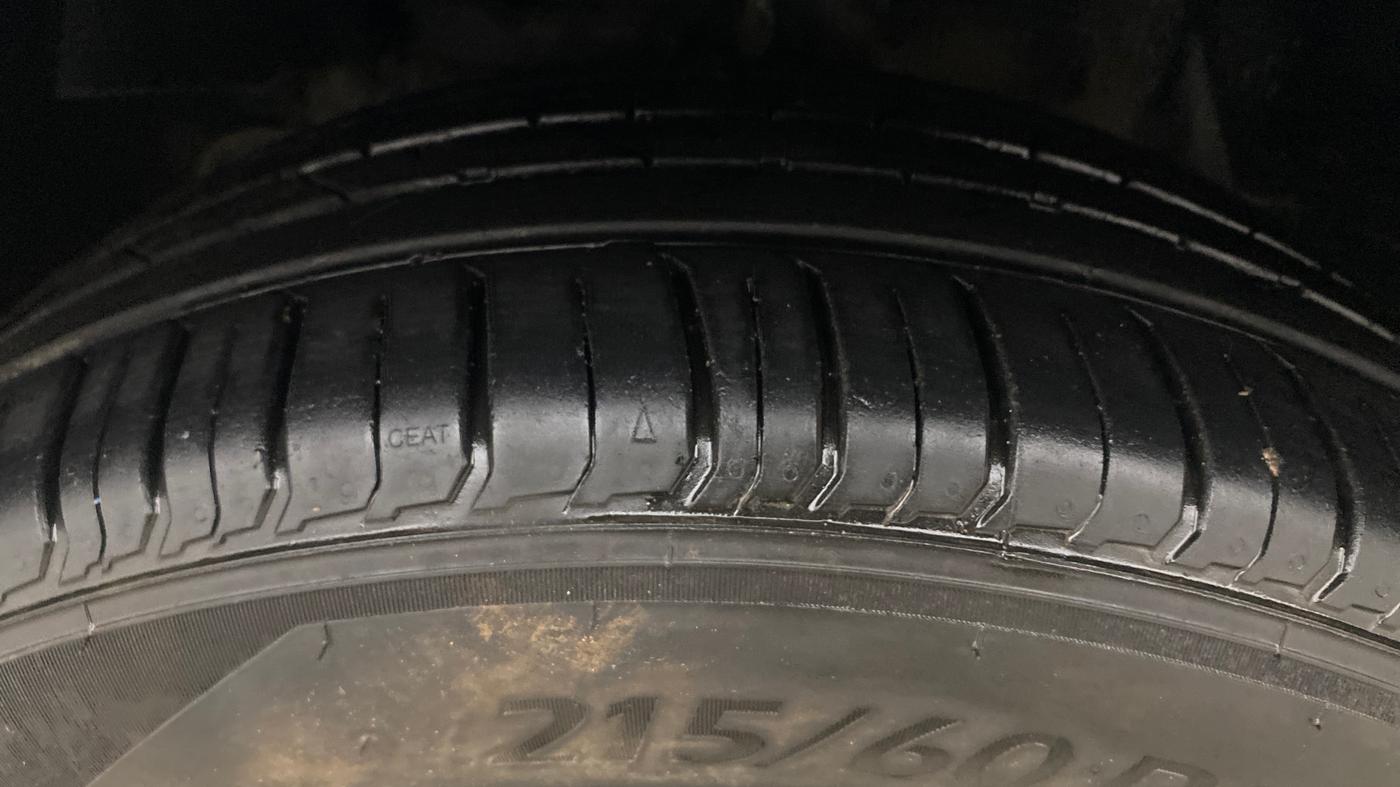 2019 Tata NEXON XZ PLUS PETROL, Petrol, Manual, 68,834 km, Left Front Tyre Tread