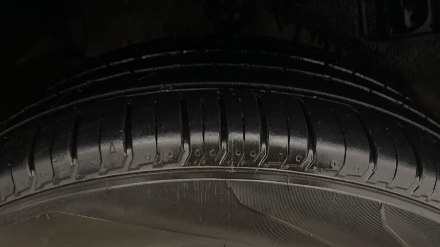 2019 Tata NEXON XZ PLUS PETROL, Petrol, Manual, 68,834 km, Right Rear Tyre Tread