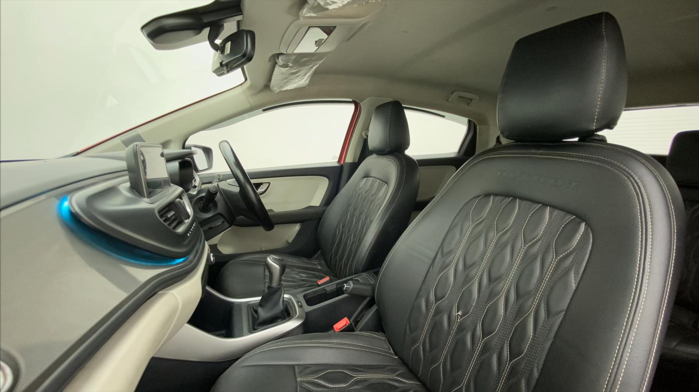2021 Tata ALTROZ XZ DIESEL, Diesel, Manual, 91,115 km, Right Side Front Door Cabin