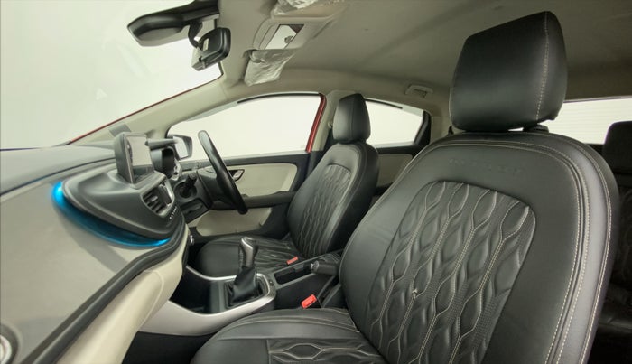 2021 Tata ALTROZ XZ DIESEL, Diesel, Manual, 91,115 km, Right Side Front Door Cabin