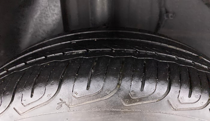 2021 Tata ALTROZ XZ DIESEL, Diesel, Manual, 91,115 km, Right Rear Tyre Tread