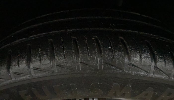 2019 Renault Kwid CLIMBER 1.0 (O), Petrol, Manual, 32,953 km, Left Rear Tyre Tread