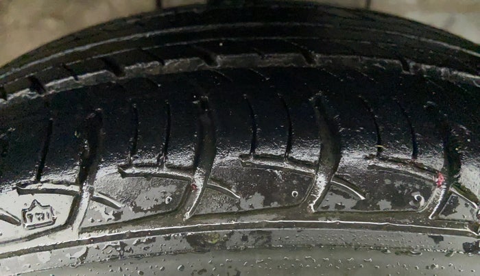 2017 Toyota Etios GD, Diesel, Manual, 51,905 km, Right Front Tyre Tread