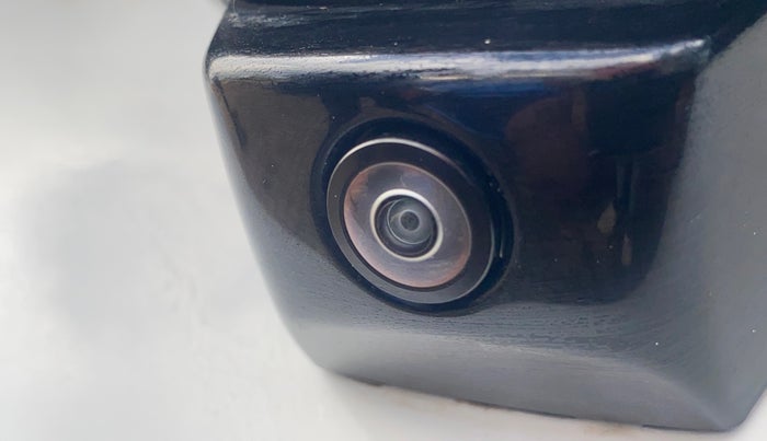 2023 Tata NEXON FEARLESS + SUNROOF DUAL TONE 1.2 PETROL, Petrol, Manual, 13,619 km, Parking Camera