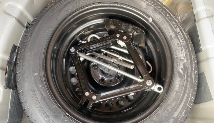 2023 Tata NEXON FEARLESS + SUNROOF DUAL TONE 1.2 PETROL, Petrol, Manual, 13,619 km, Spare Tyre