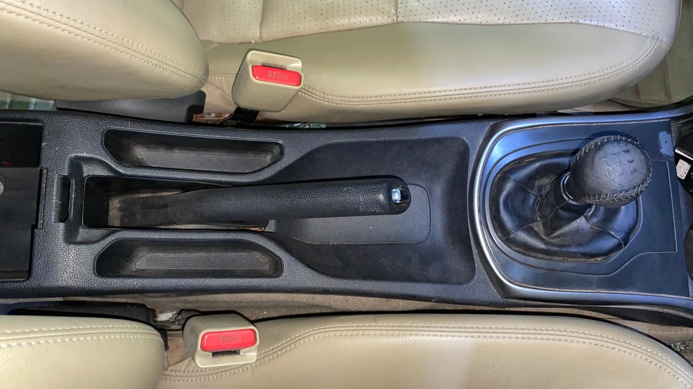 2015 Honda City 1.5L I-VTEC VX, Petrol, Manual, 79,618 km, Gear Lever
