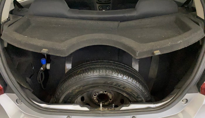 2019 Tata Tiago XZ PLUS PETROL, CNG, Manual, 1,15,772 km, Boot Inside