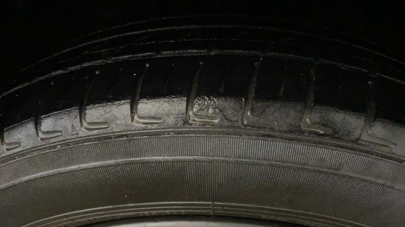 2019 Tata Tiago XZ PLUS PETROL, CNG, Manual, 50 km, Right Front Tyre Tread
