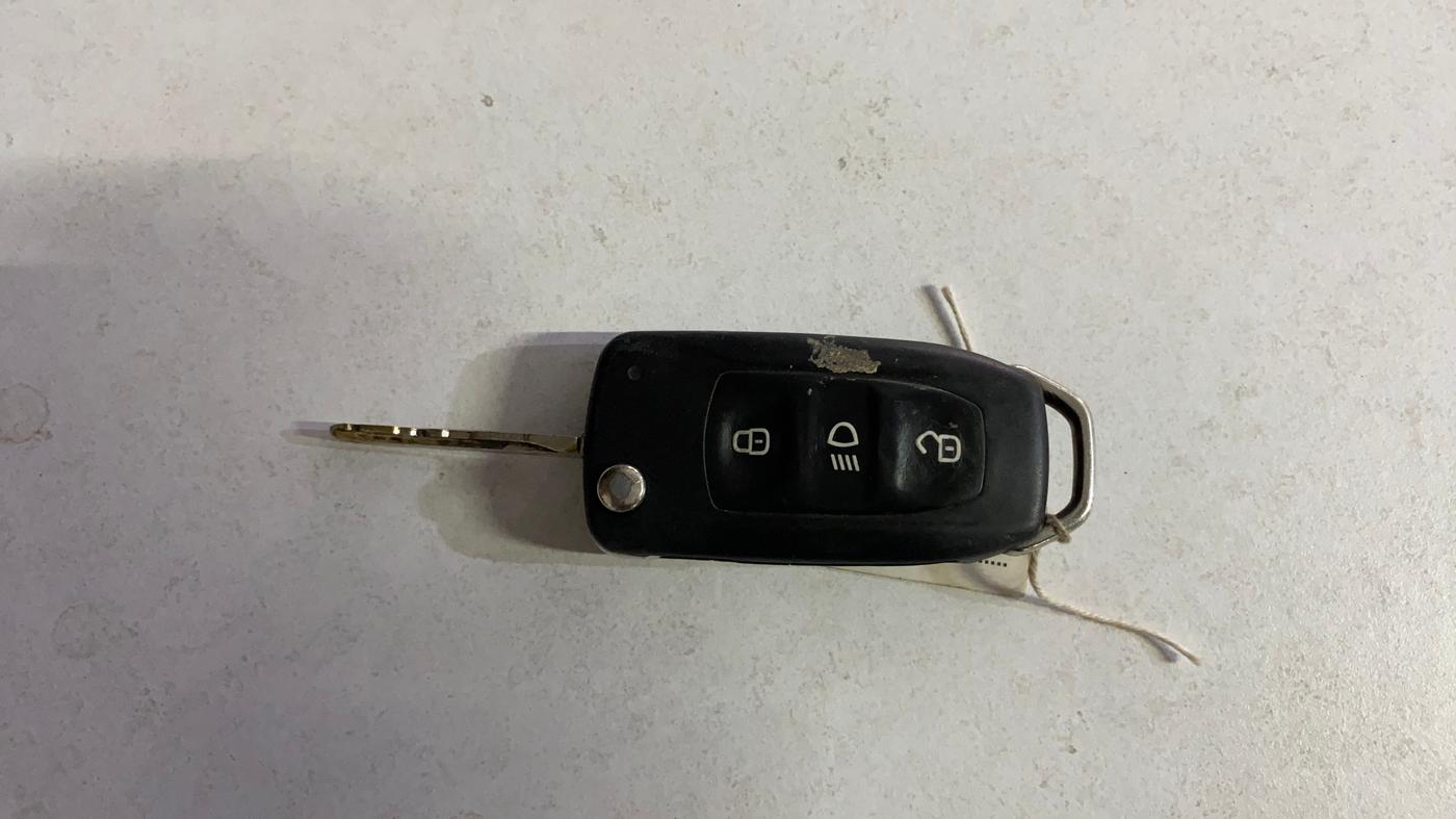 2019 Tata Tiago XZ PLUS PETROL, CNG, Manual, 50 km, Key Close Up