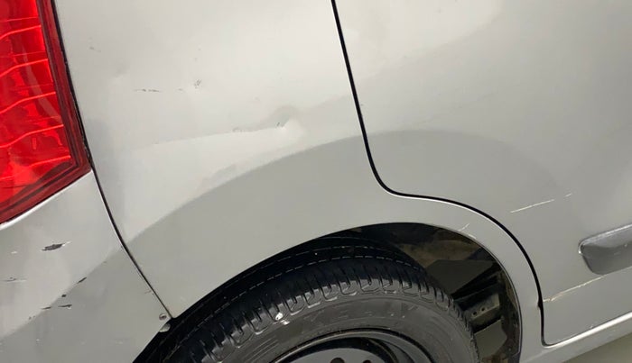 2015 Maruti Wagon R 1.0 VXI, CNG, Manual, 84,483 km, Right quarter panel - Slightly dented