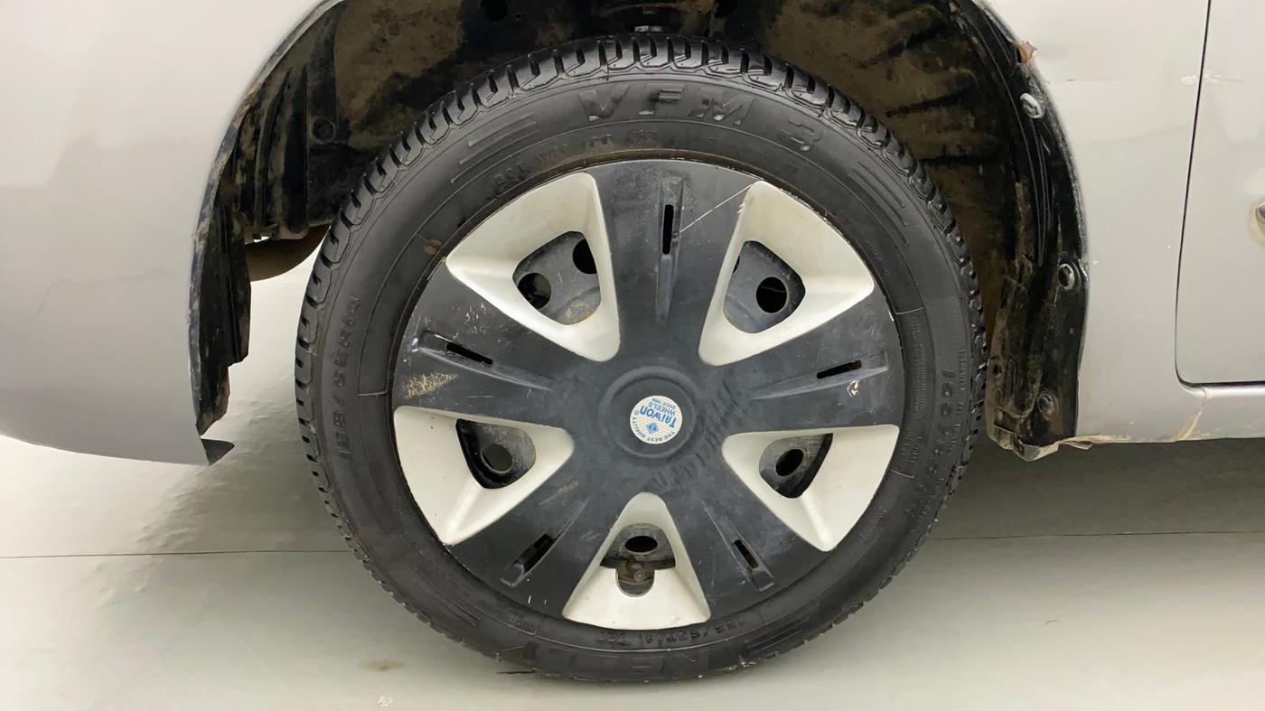 2015 Maruti Wagon R 1.0 VXI, CNG, Manual, 84,483 km, Left Front Wheel