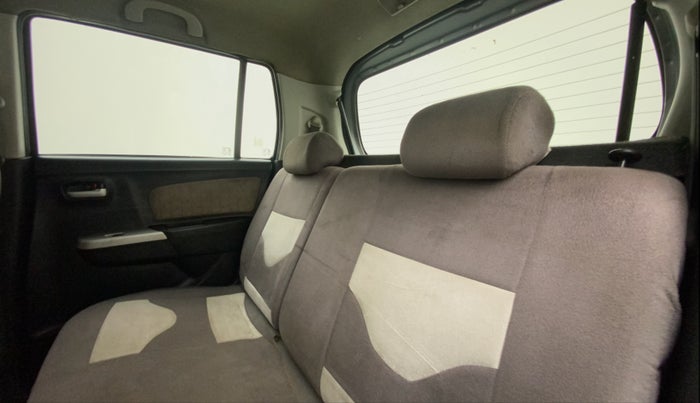 2015 Maruti Wagon R 1.0 VXI, CNG, Manual, 84,483 km, Right Side Rear Door Cabin