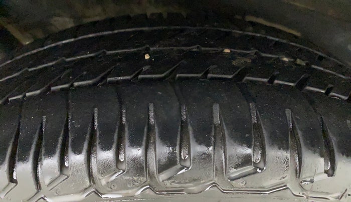 2015 Maruti Wagon R 1.0 VXI, CNG, Manual, 84,483 km, Right Rear Tyre Tread