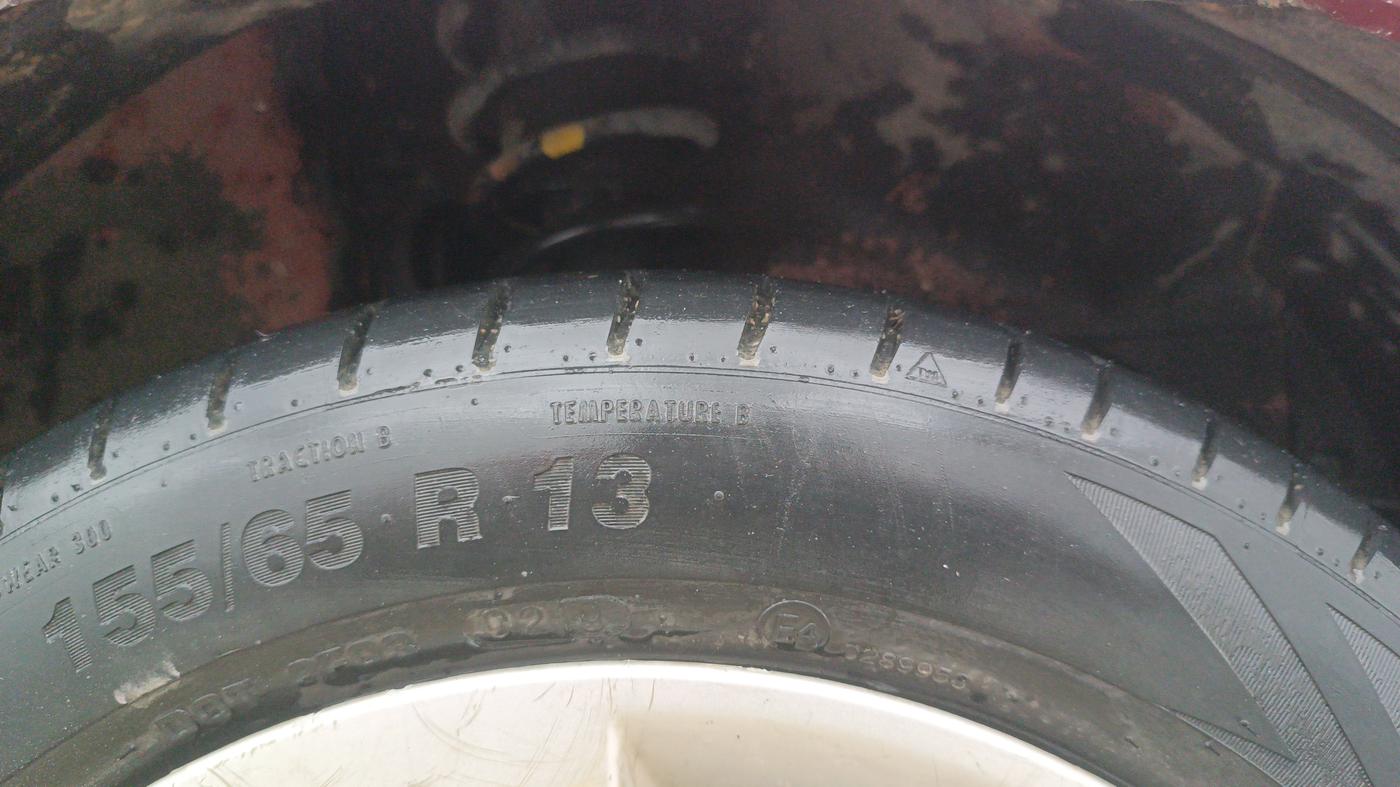2013 Maruti Alto K10 VXI, Petrol, Manual, 63,857 km, Right Front Tyre Tread