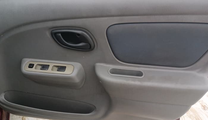 2013 Maruti Alto K10 VXI, Petrol, Manual, 63,857 km, Driver Side Door Panels Control