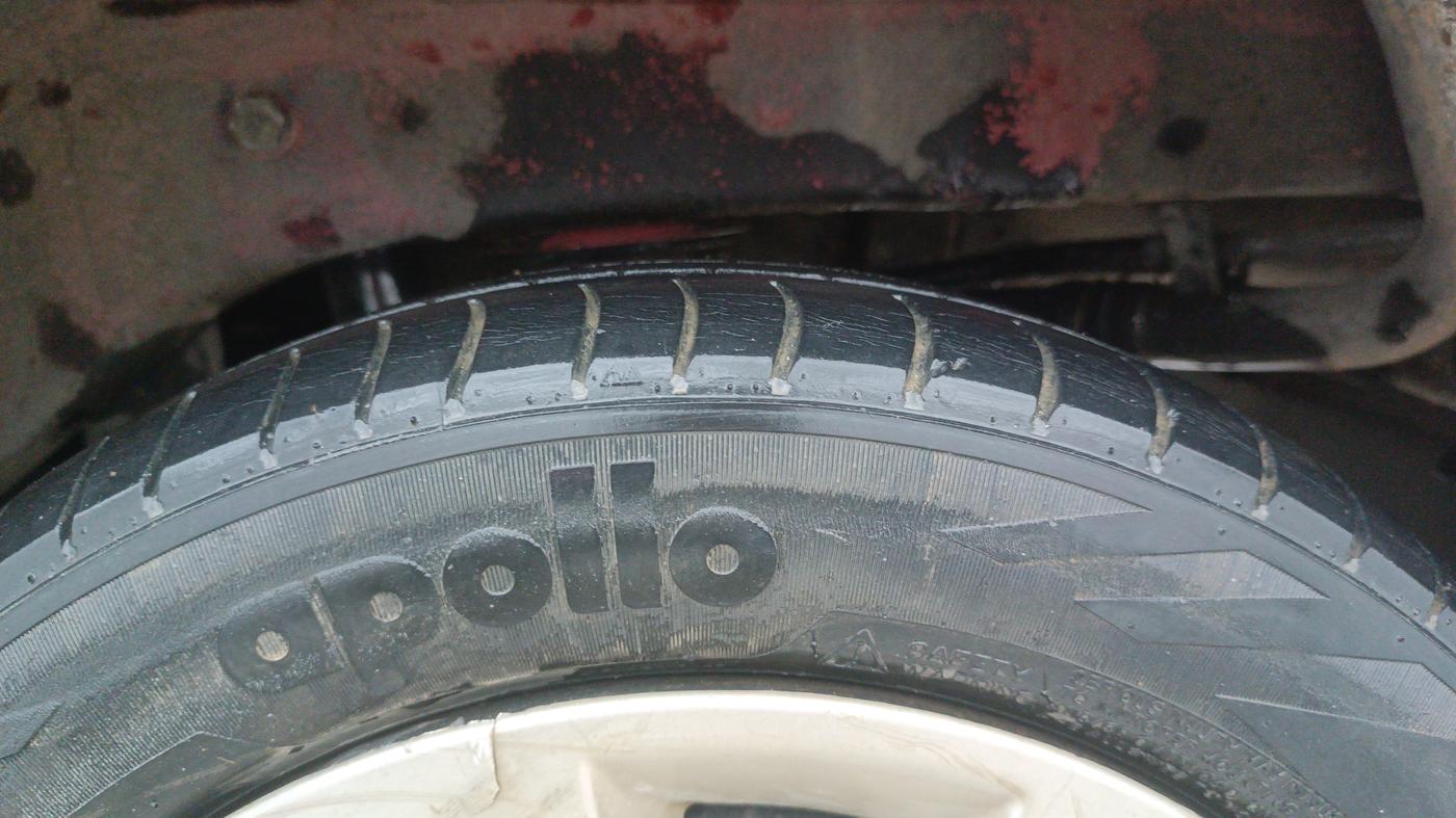 2013 Maruti Alto K10 VXI, Petrol, Manual, 63,857 km, Left Rear Tyre Tread