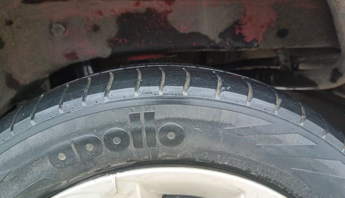2013 Maruti Alto K10 VXI, Petrol, Manual, 63,857 km, Left Rear Tyre Tread
