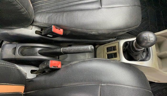 2016 Maruti Alto K10 VXI, Petrol, Manual, 25,325 km, Gear Lever