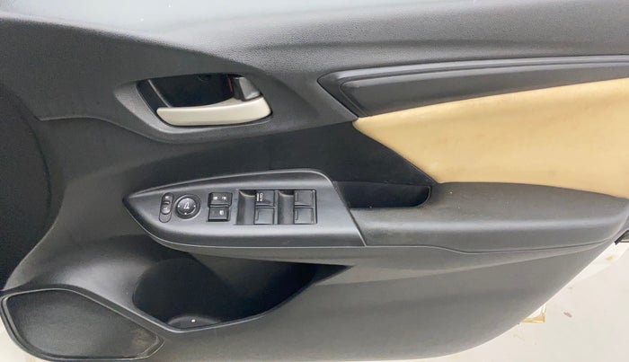 2018 Honda Jazz 1.2L I-VTEC V CVT, Petrol, Automatic, 42,536 km, Driver Side Door Panels Control