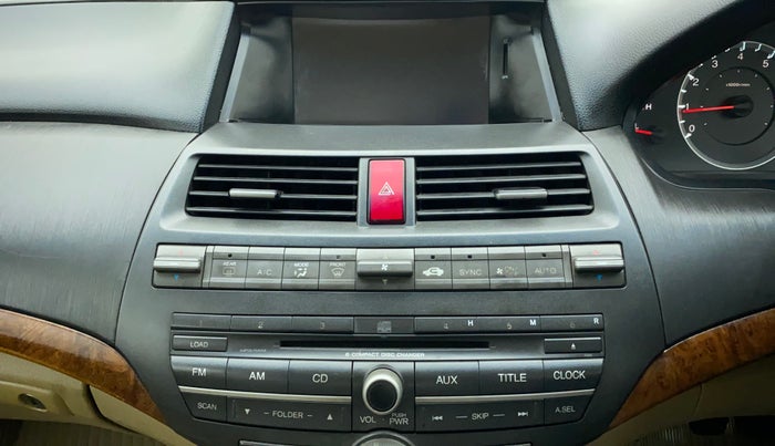 2013 Honda Accord 2.4 MT, Petrol, Manual, 98,550 km, Infotainment System