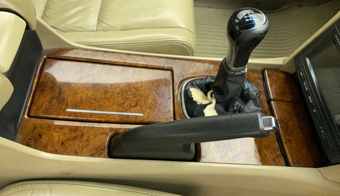 2013 Honda Accord 2.4 MT, Petrol, Manual, 98,550 km, Gear Lever