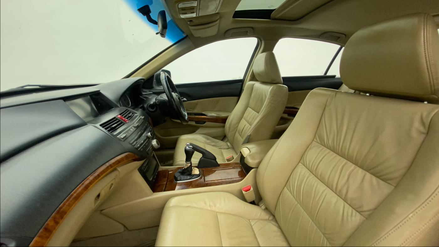2013 Honda Accord 2.4 MT, Petrol, Manual, 98,550 km, Right Side Front Door Cabin