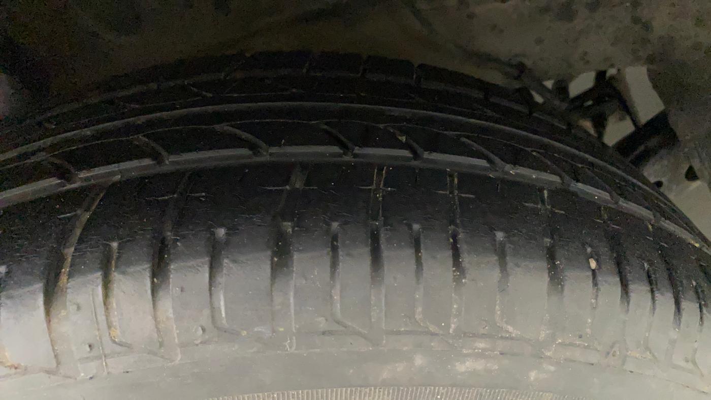 2011 Toyota Etios VX, Petrol, Manual, 71,433 km, Right Rear Tyre Tread