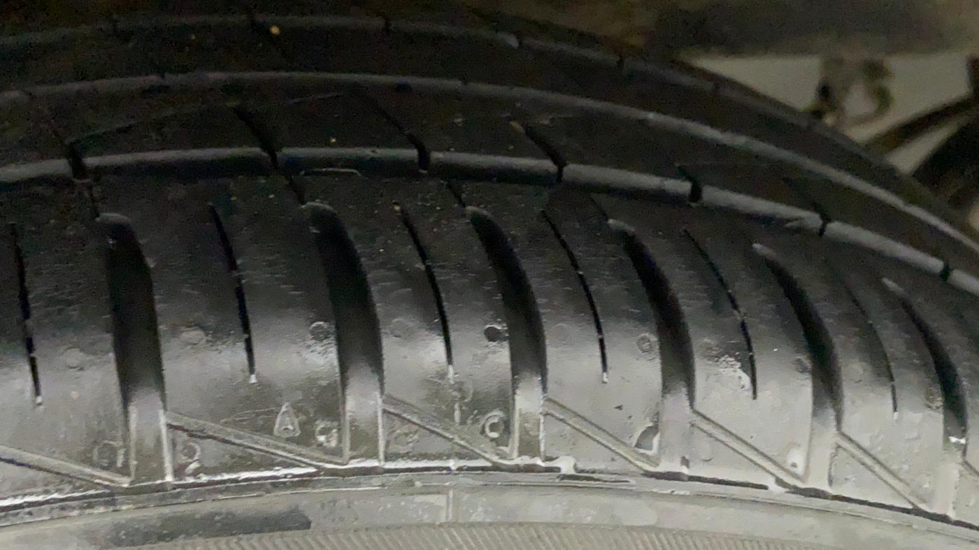 2019 Hyundai GRAND I10 NIOS SPORTZ AMT 1.2 KAPPA VTVT, Petrol, Automatic, 22,401 km, Right Rear Tyre Tread