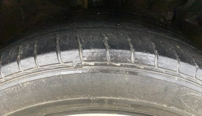 2017 Hyundai Creta E PLUS 1.6 PETROL, Petrol, Manual, 66,782 km, Right Front Tyre Tread