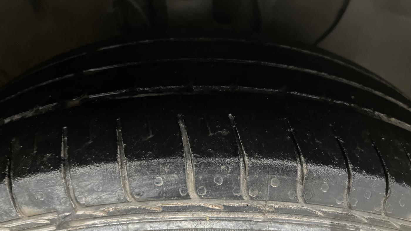 2018 Hyundai Elite i20 SPORTZ 1.2, Petrol, Manual, 37,174 km, Right Front Tyre Tread