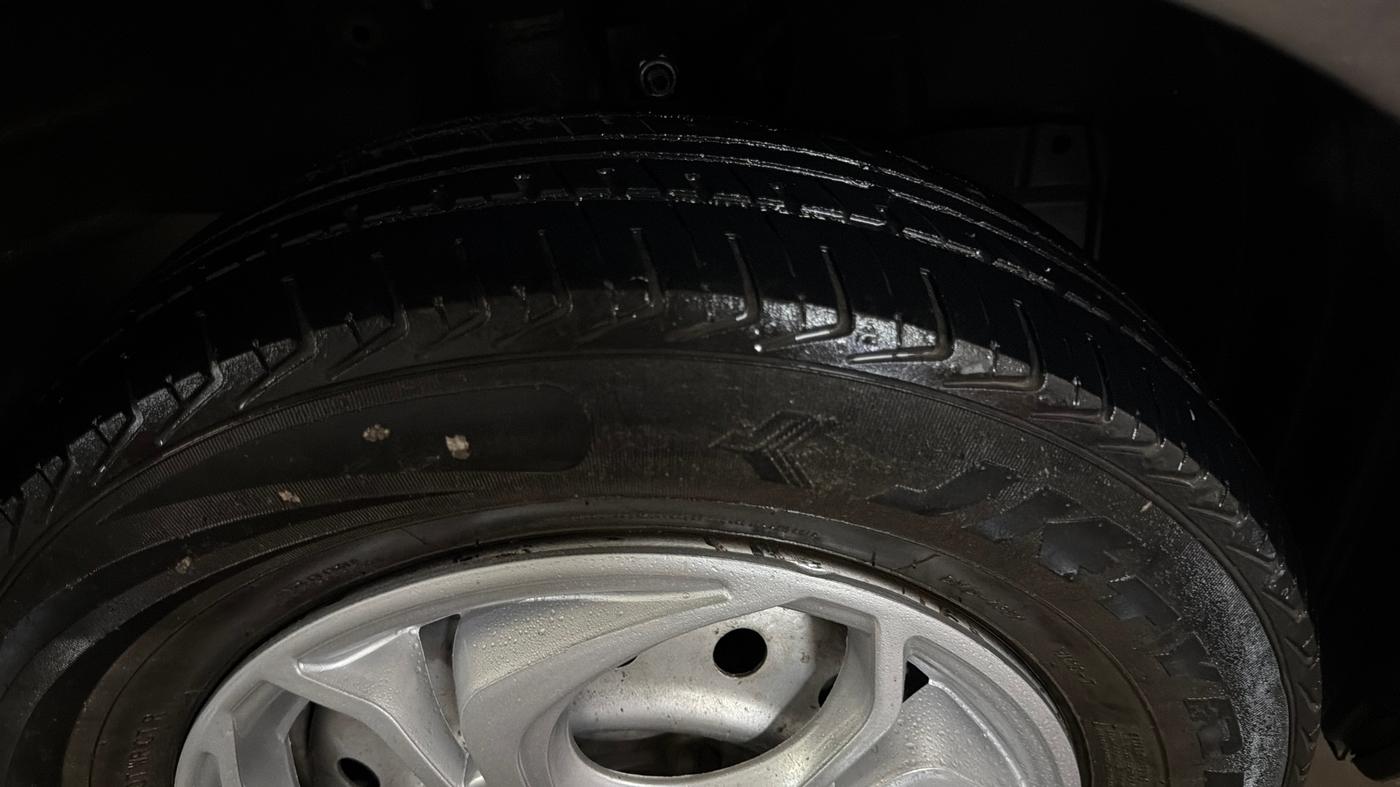 2023 Maruti New Wagon-R LXI CNG 1.0, CNG, Manual, 82,094 km, Right Front Tyre Tread
