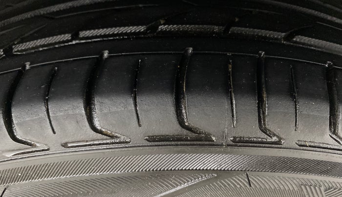 2015 Tata Bolt XT QUADRAJET, Diesel, Manual, 1,16,007 km, Left Rear Tyre Tread