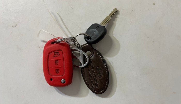 2017 Hyundai Elite i20 ASTA 1.2, Petrol, Manual, 13,773 km, Key Close Up