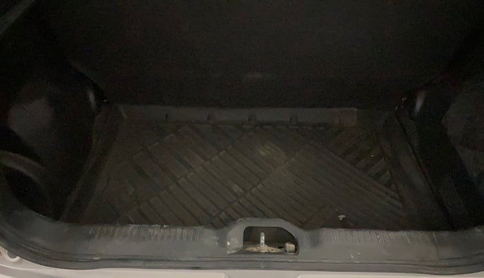 2020 Maruti Swift LXI, Petrol, Manual, 59,912 km, Boot Inside