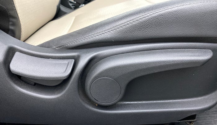 2021 Hyundai Verna SX (O)1.5 VTVT, Petrol, Manual, 14,959 km, Driver Side Adjustment Panel