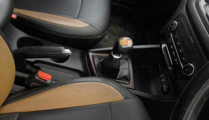 2016 Hyundai i20 Active 1.2 SX, Petrol, Manual, 70,446 km, Gear Lever