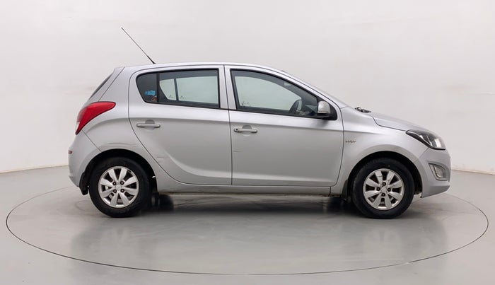 2013 Hyundai i20 SPORTZ 1.2, Petrol, Manual, 72,601 km, Right Side View