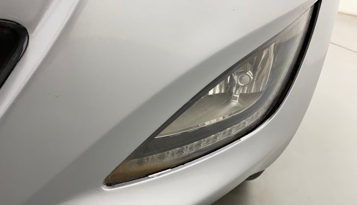 2013 Hyundai i20 SPORTZ 1.2, Petrol, Manual, 72,601 km, Left fog light - Not fixed properly