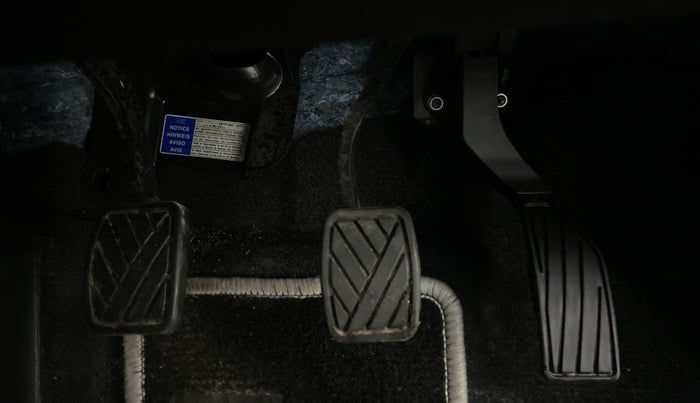 2022 Maruti Vitara Brezza LXI, Petrol, Manual, 1,695 km, Pedals