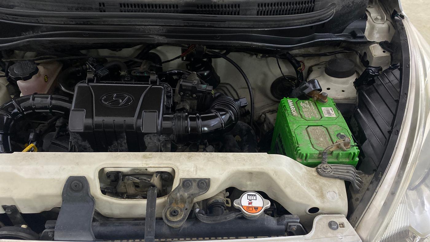 2016 Hyundai Eon ERA +, Petrol, Manual, 29,274 km, Engine View - Left