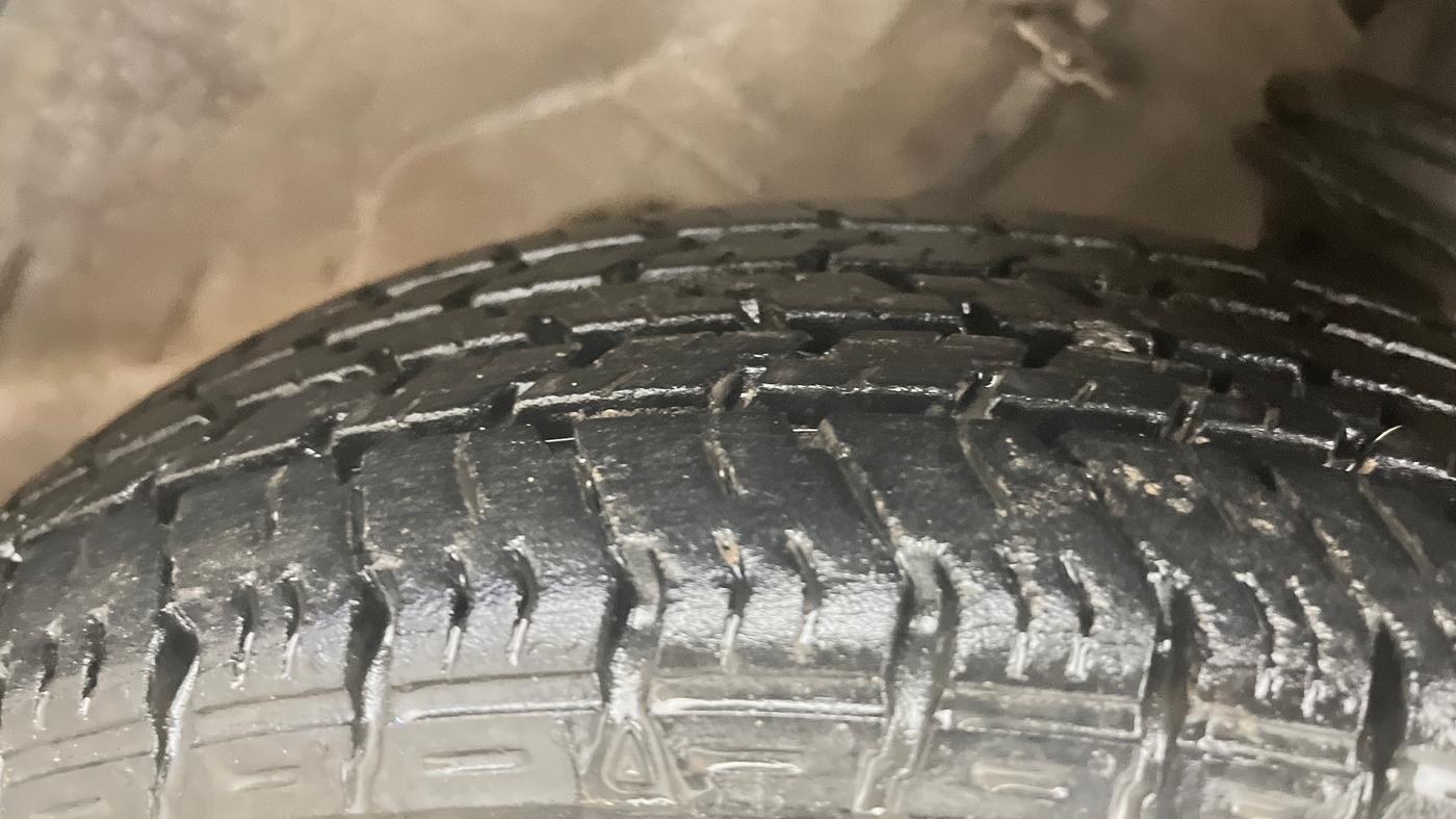 2016 Maruti Alto K10 VXI, Petrol, Manual, 34,923 km, Right Front Tyre Tread