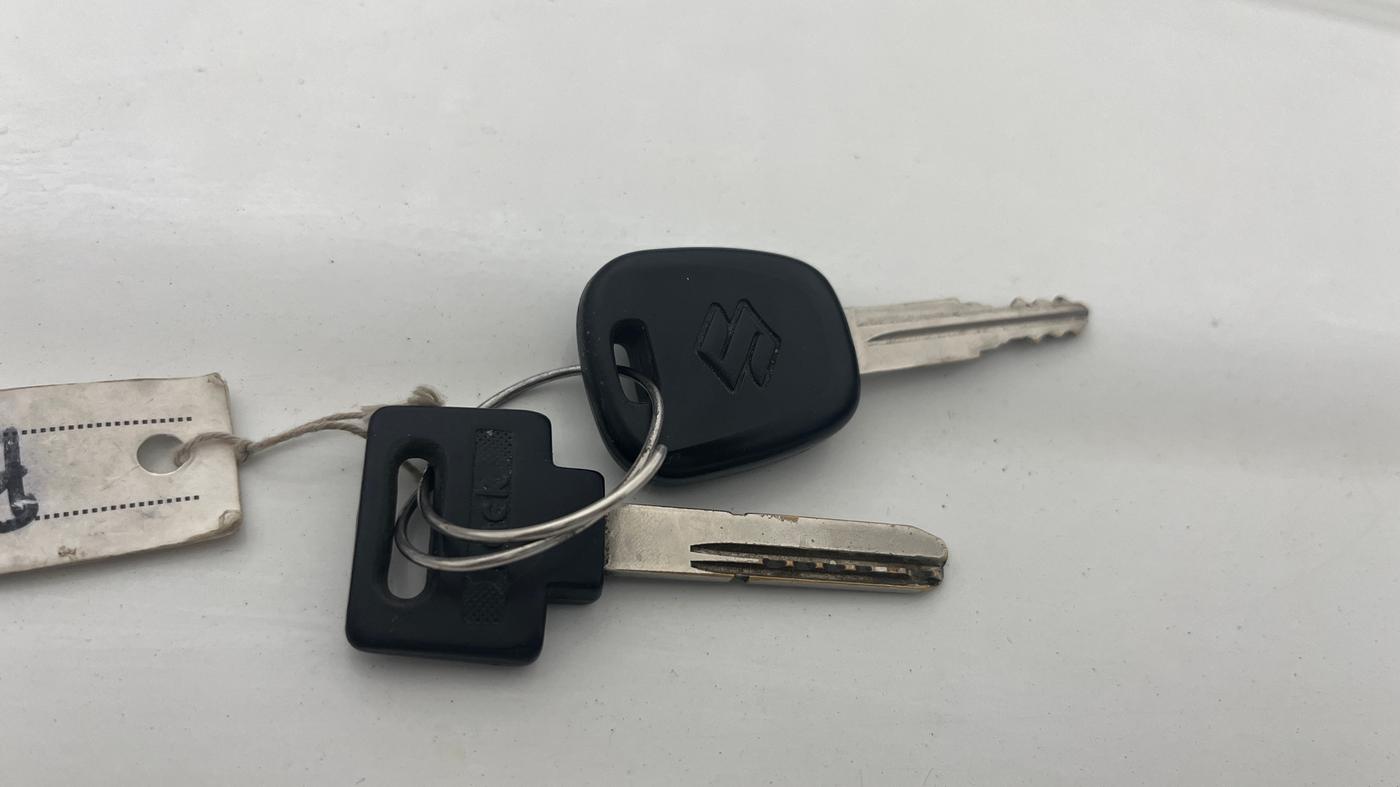 2016 Maruti Alto K10 VXI, Petrol, Manual, 34,923 km, Key Close Up