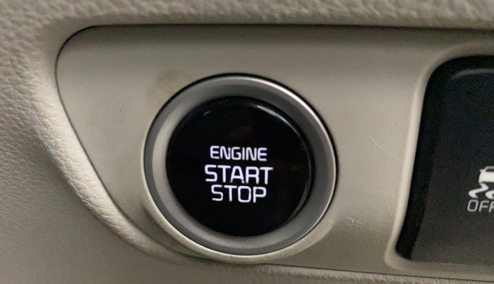 2022 KIA CARENS PRESTIGE PLUS 1.5 DIESEL 7 STR, Diesel, Manual, 40,230 km, Keyless Start/ Stop Button