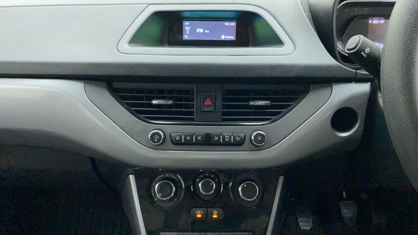 2022 Tata NEXON XM SUNROOF PETROL, Petrol, Manual, 13,536 km, Air Conditioner