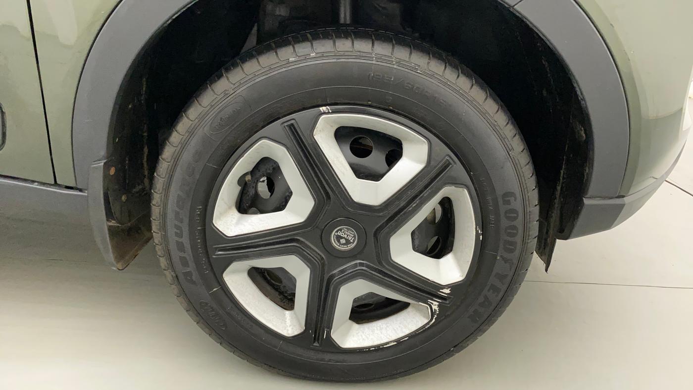 2022 Tata NEXON XM SUNROOF PETROL, Petrol, Manual, 13,536 km, Right Front Wheel