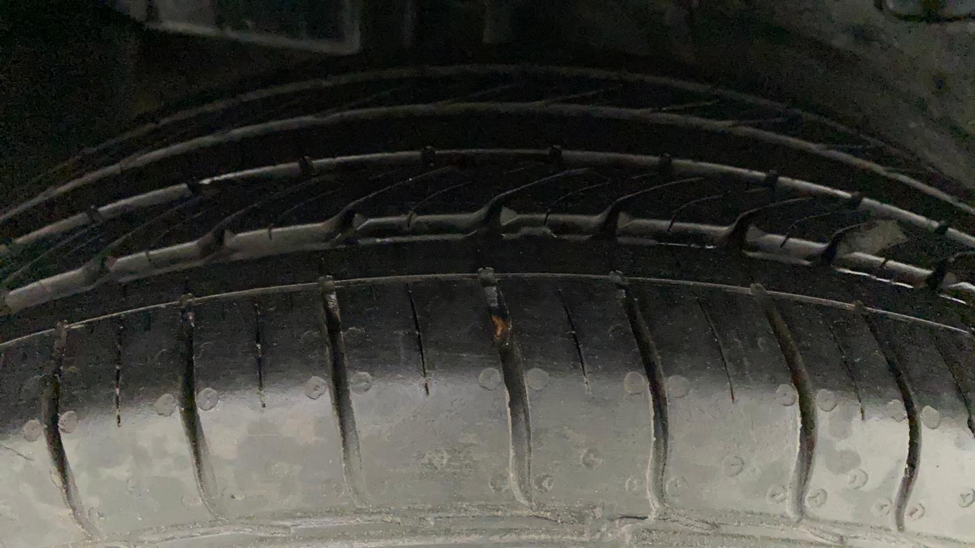 2022 Tata NEXON XM SUNROOF PETROL, Petrol, Manual, 13,536 km, Right Rear Tyre Tread