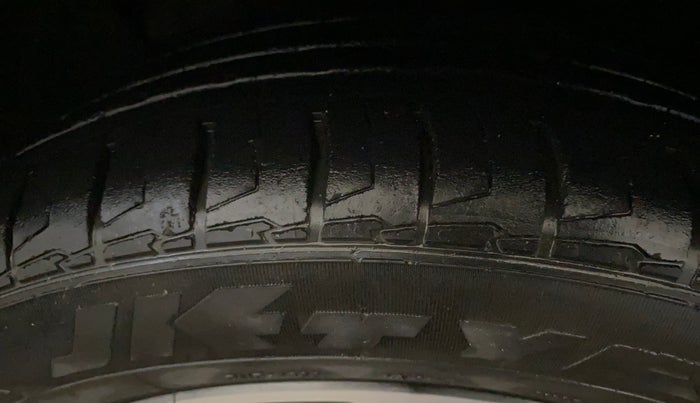 2021 KIA SELTOS X LINE 1.4 PETROL DCT, Petrol, Automatic, 37,621 km, Left Front Tyre Tread