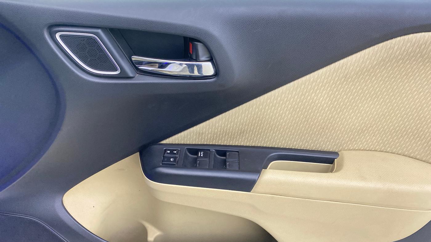 2021 Honda City 1.5L I-VTEC V MT 4TH GEN, Petrol, Manual, 28,512 km, Driver Side Door Panels Control